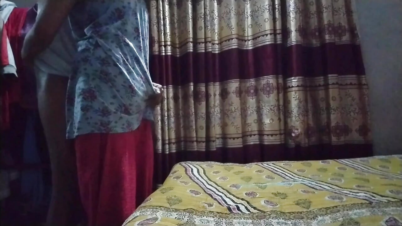 Hintli oğlan ve hintli kız seks yapıyor