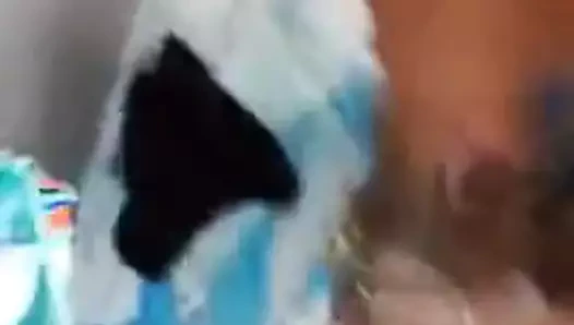 Kolej sürtük squirts üzerinde ona siyah adam