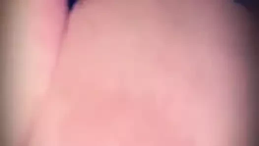 Oldukça açık tenli memeler