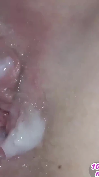 Эпический момент от "Пожилая зрелая немецкая худенькая женщина, кримпай в гэнгбэнге без презерватива"