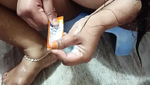 Çıplak Banyo Yapan Yenge