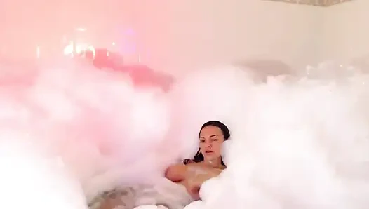 Beni denizkızına dönüşüyor, balon cennetinde kayboldum