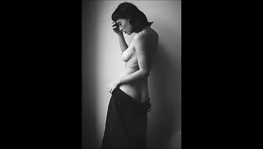 Tek renkli 3313'te şehvet düşkünü yansımalar