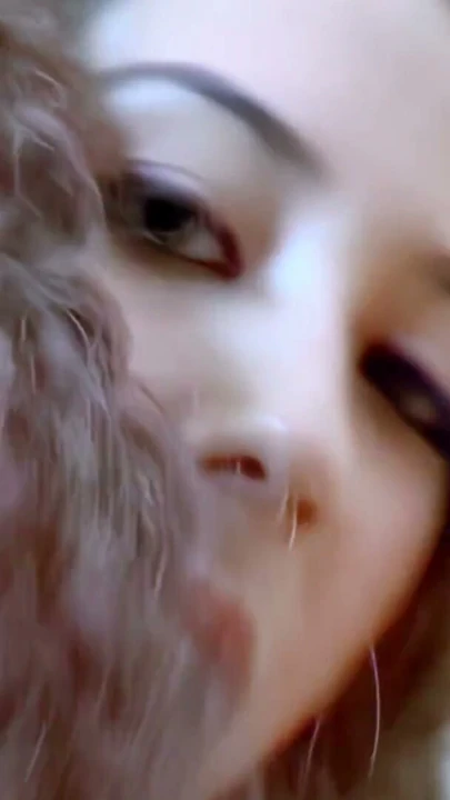 Doğulu güzellik Safia ilk ve tek porno videosunda | Klip 2