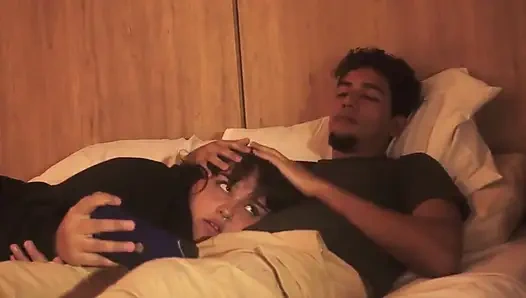 Kendime dokunmadan duramıyorum ve penisimi üvey kız kardeşimin ağzına sokmak zorunda kaldım (neredeyse bizi keşfettiler) Fantasiahardcoresex