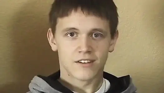 Meraklı erkekler birlikte mastürbasyon yapıyor