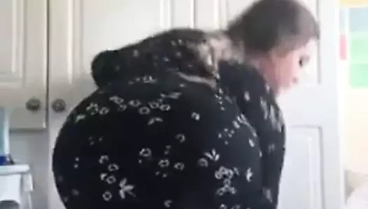 sevimli esmer striptiz