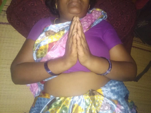 Tamil orta yaşlı seksi üvey oğlu sikişiyor