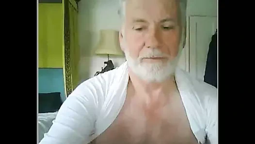 Dede kameraya boşalıyor