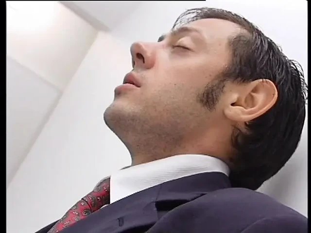 Johnny Pompino Havuz Başında Amcık Sikişi Ve Içeride Azdırma