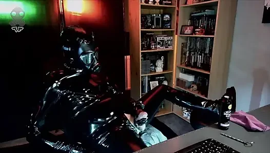 RubberboyMK jerk off in Rubber