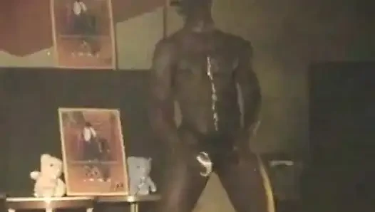 Şeytani seksi siyah striptizci