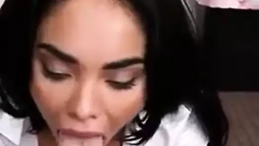 güzel MİLF emme benim horoz - pov