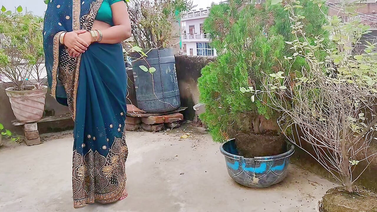 Indian Desi padosan bhabhi ki jordar chudai Hindi Audio