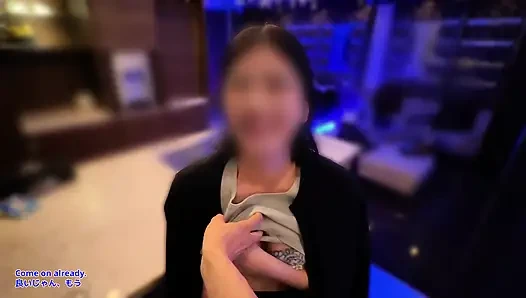 Barını kapattıktan sonra en iyi arkadaşımla ilk kez seks yapıyorum(#419)