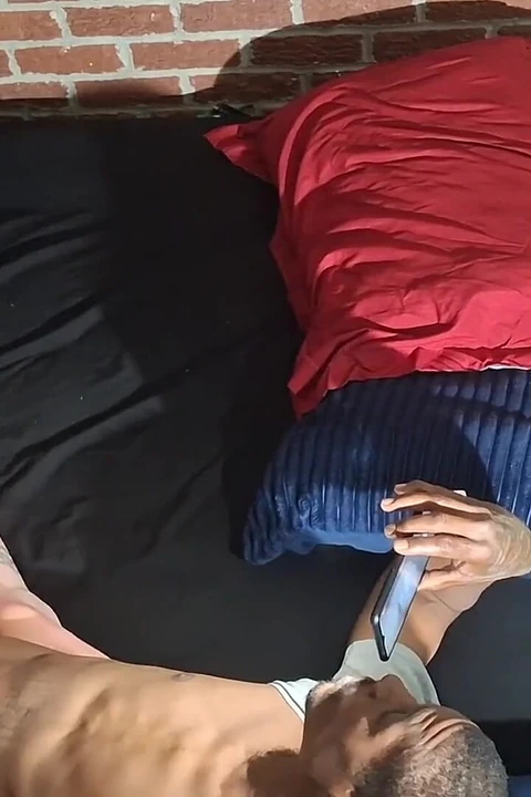 Büyük yaraklı kovboy kız