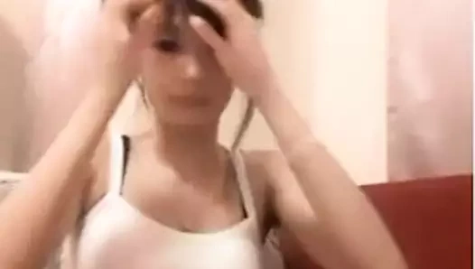 Ateşli Taylandlı sürtük dans yapıyor