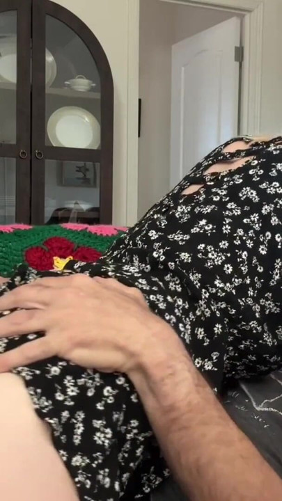 En iyi arkadaşımın üvey annesiyle sikişiyorum - Jane Cane, parlak yarak filmleri | Klip 1