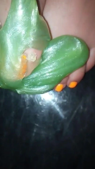 Ayak fetişi metresi slime pedikür ayak tırnakları