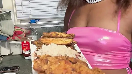 Sikişmeyi seviyorum ve YouTube ve TikTok'ta yemek pişirmeyi seviyorum