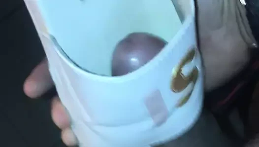 Üvey kızımın terliklerini sikeyim