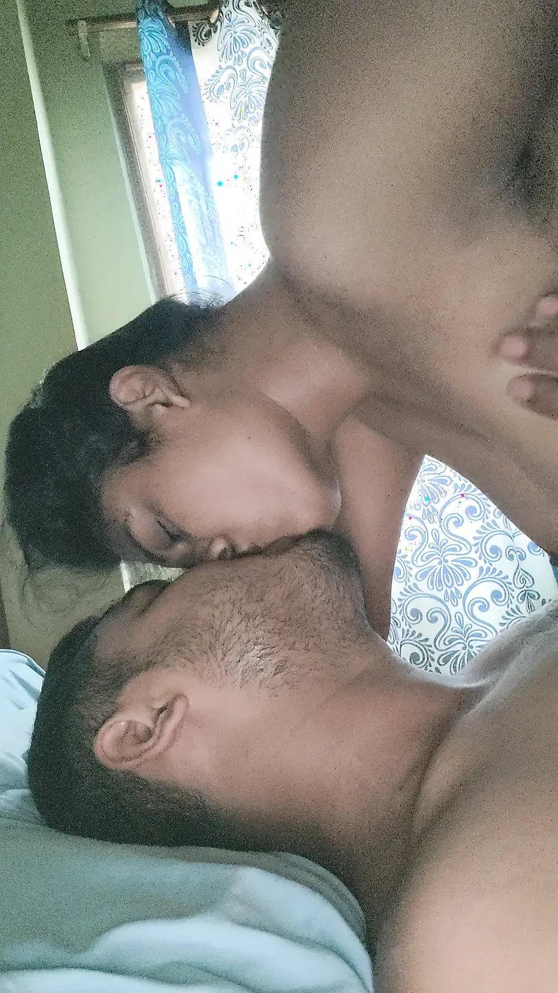 Seksi Hintli Desi Güzel kadın Kocaman Sik ile Kirli Konuşmalı Seks
