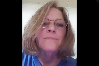 Betty-lou'nun büyük sarkık memeleri