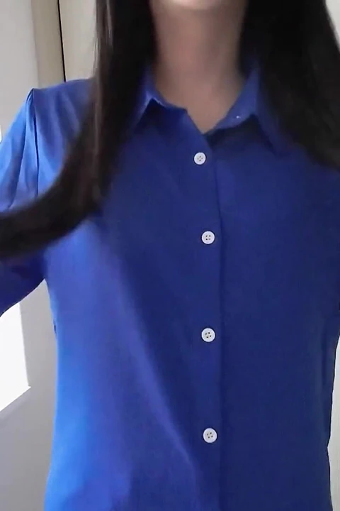 Pierced Tease. Dili kötü bir ekliyor