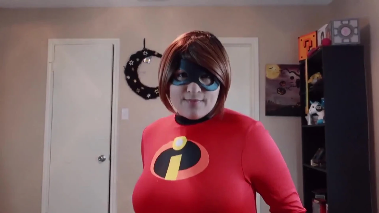Elastigirl Persuades a Witness