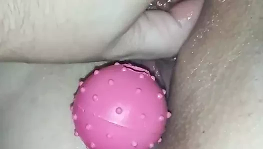 Fransız bir kaltak için iki kemik