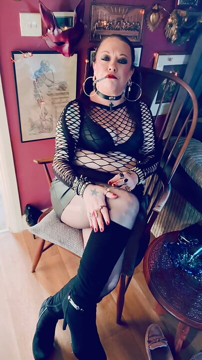 A Glimpse Of My Pussy Lips As Tina Snua Smokes A Cigarette In Boots - Smoking Goth Slut