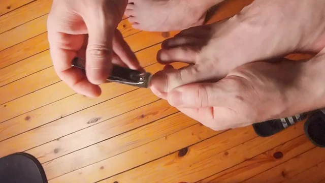 Ступни и кисти кисти киской