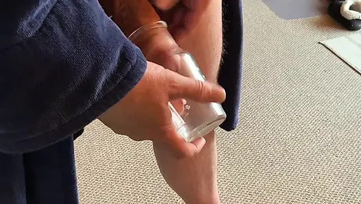 Mükemmel formda döl kavanozu