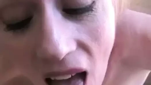 Amatör milf seviyor eğlence seks dikkat