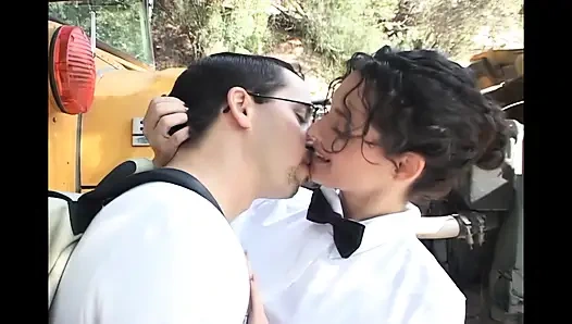 Victoria Givens: İneğin Yarrağı İçin Hevesli Bir Öğretmen