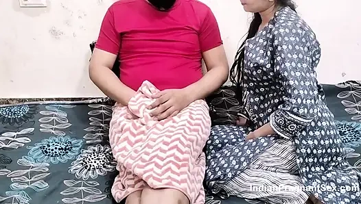 Desi Bhabhi 8 Months Pregnant Having Sex - Indian Porn