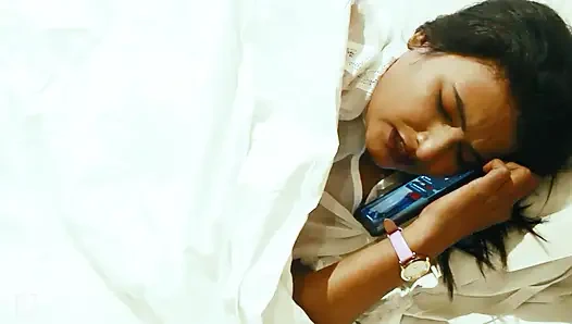 Hintli orta yaşlı seksi kadın dewar tarafından sikiliyor ve daha sert sakso çekiyor Hintçe ses