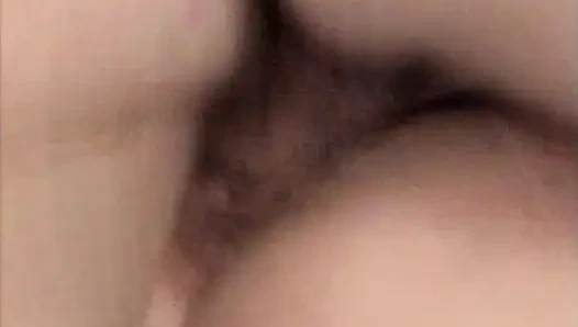 Fransız genç kız altın şov yapıyor üçlü sekste sikiliyor