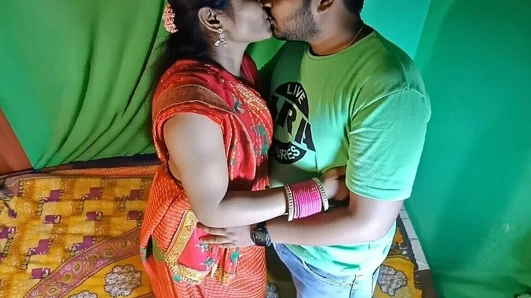 Kolej kız arkadaşımla evinde nişanlanmadan önce seks. desi hintçe konuşmak