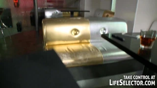 Kulüp skandalı - kim ve nasıl sikişeceğini seçin