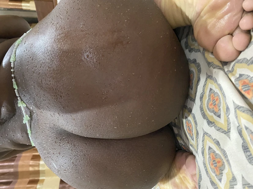 Приходи посмотри на мое черное тело