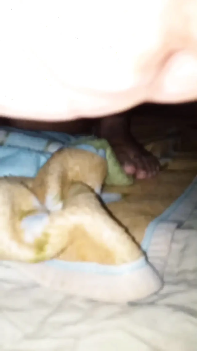 Büyük yaraklı üvey erkek kardeş ev yapımı