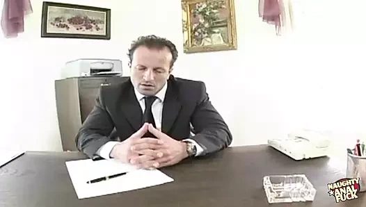 Sapık tombul sarışının azgın patronu tarafından götten denetlenmesi gerekiyor