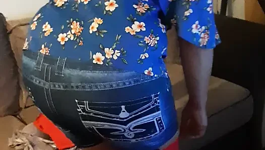 Lexy çamaşır yıkıyor