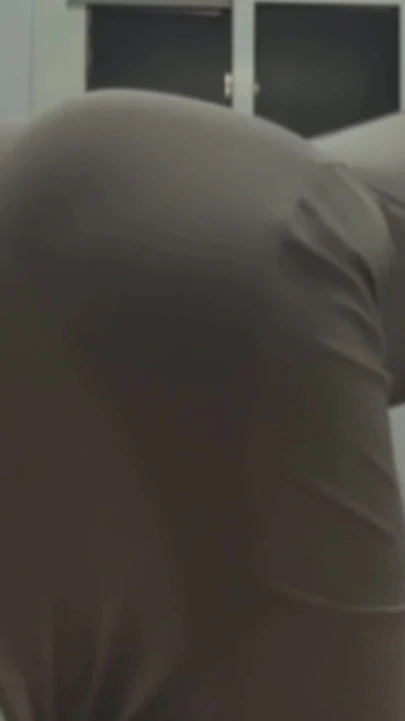 Latin kadın crossdresser