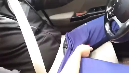 Arabada ormanda ısıran seks