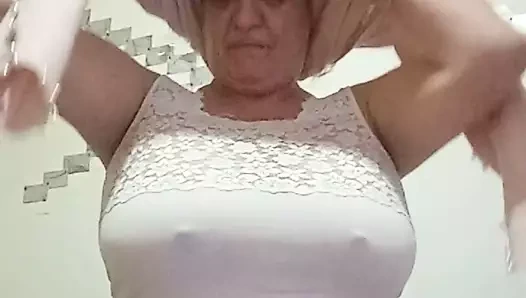 Yine senin için büyük memelerim