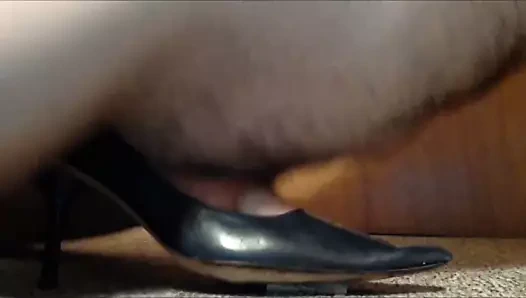 Sikme ve boşalmak donanma deri yüksek topuk ayakkabı