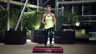 Wetlook taytlarda step aerobik