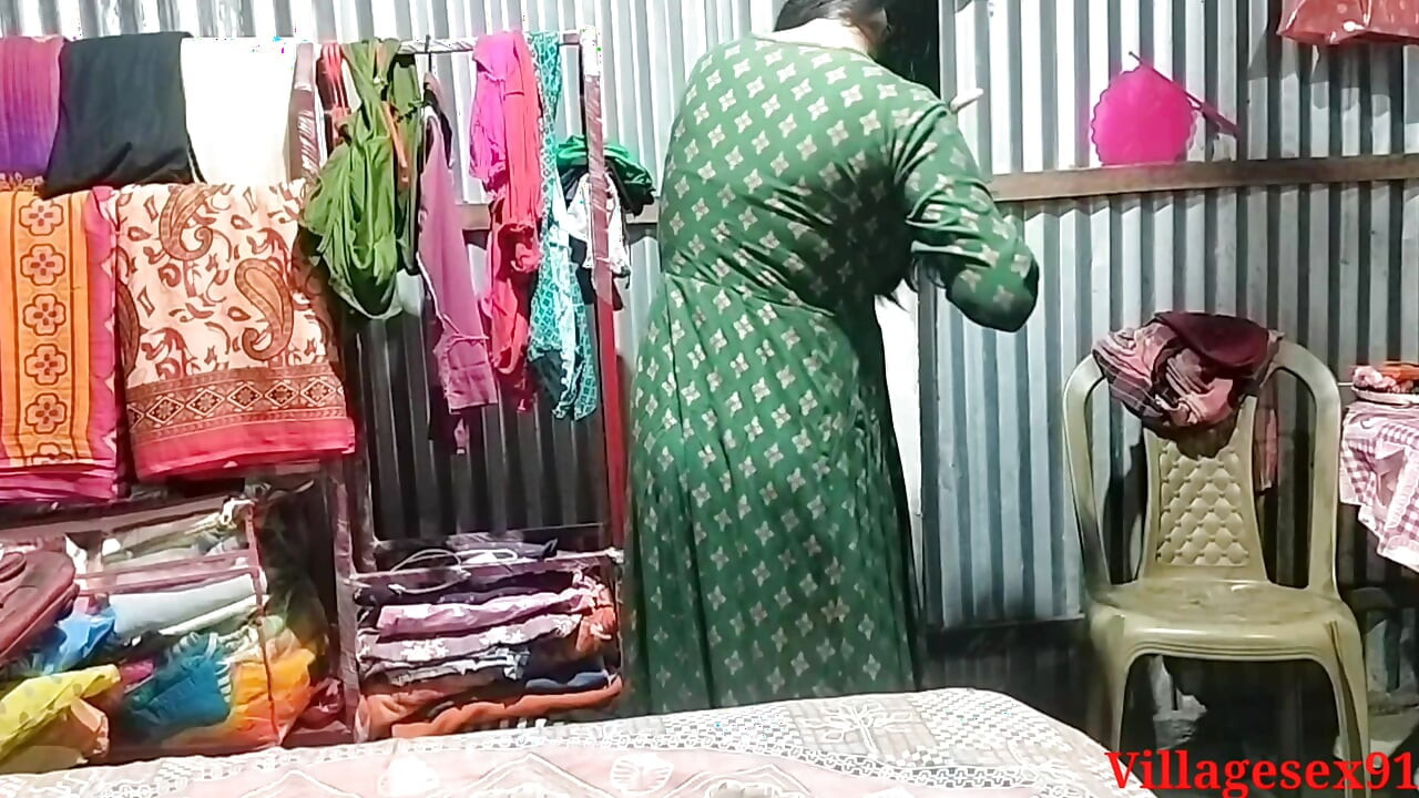 Green churidar Pe Bhabhi ki chudai kiya uski Hushband ne gud far di